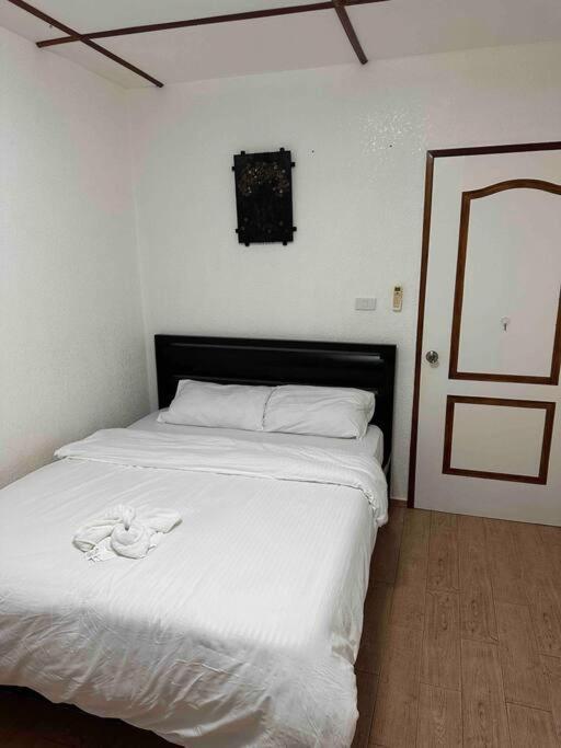 Alona Park Residence - 3 Bedroom Apartment- Alex And Jesa Unit Panglao Exterior foto